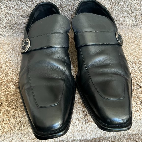 Gucci Men's Black Leather Slip On Loafers.